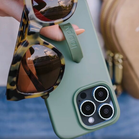 NWT Loopy OLIVE Green iPhone 15 Pro Max Phone Case - Righty - Picture 9 of 10